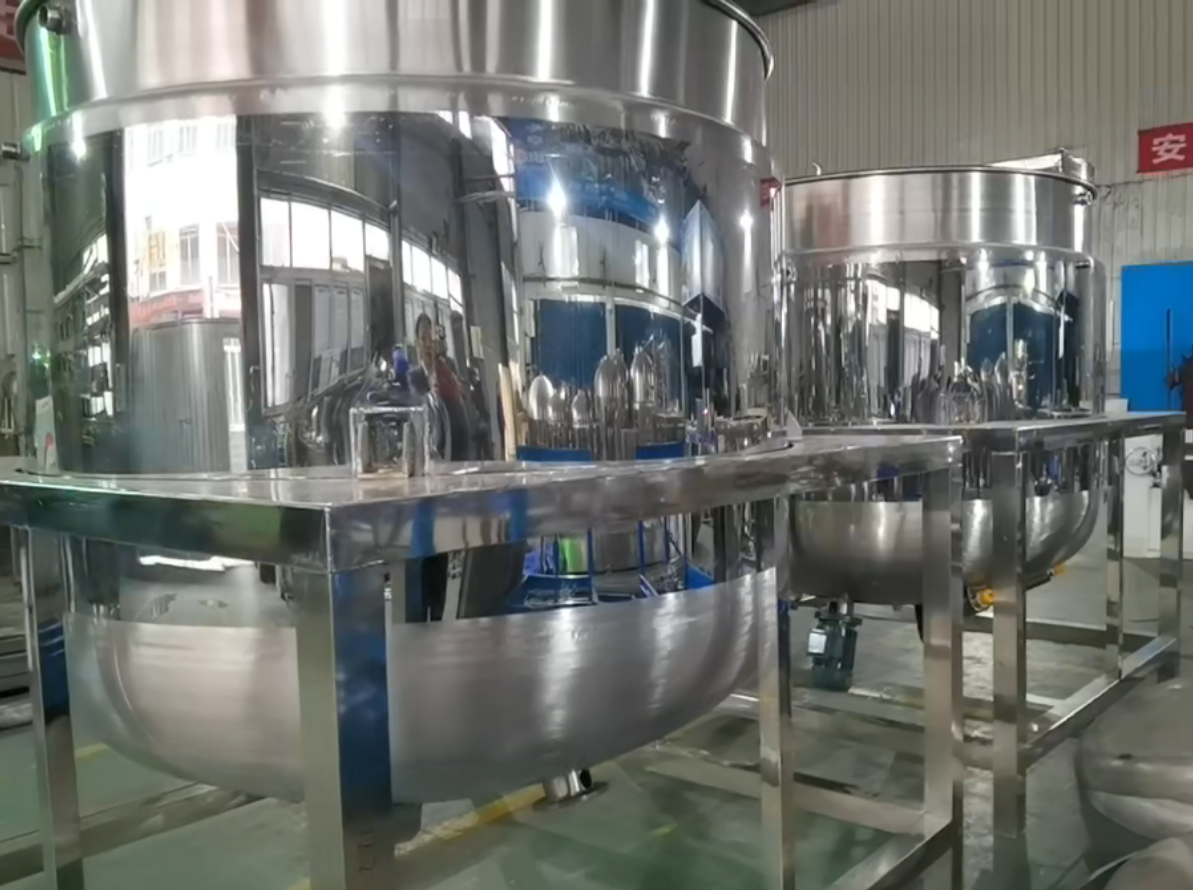 湖北用戶3500升液體洗滌劑生產(chǎn)線完工。